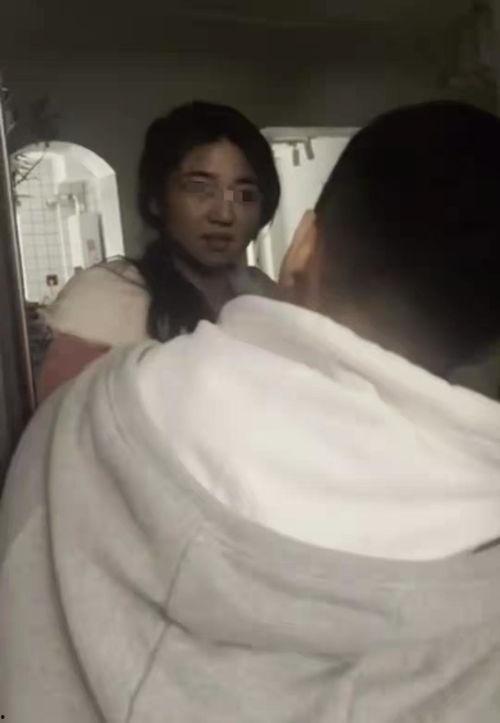 吃瓜观众被抓视频,网络直播见证现实版“瓜田李下”
